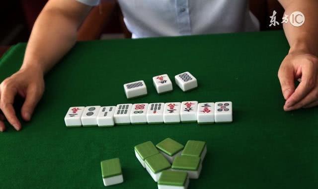 「热点资讯」小程序微乐麻将要怎么打才会赢!其实确实有挂