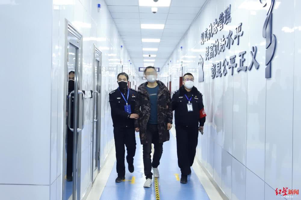 (2分钟介绍)“斗牛好的产品设备《详细教程 新浪科技》
