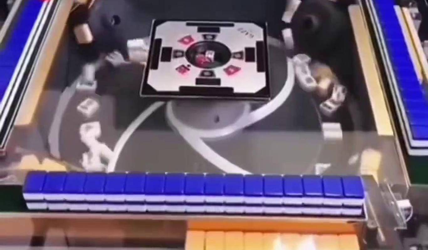 微乐家乡麻将助赢神器(揭秘微信里提高胜率)