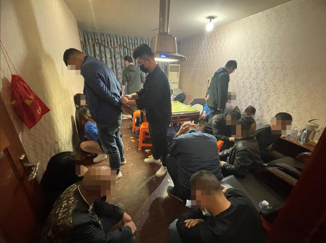 新教你‘‘扑克牌牛牛怎么玩能赢—详细解说+新浪科技