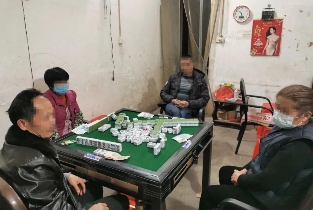 详细说明“普通扑克牌十三水发大牌十大方法一《我来教教你怎么赢 》