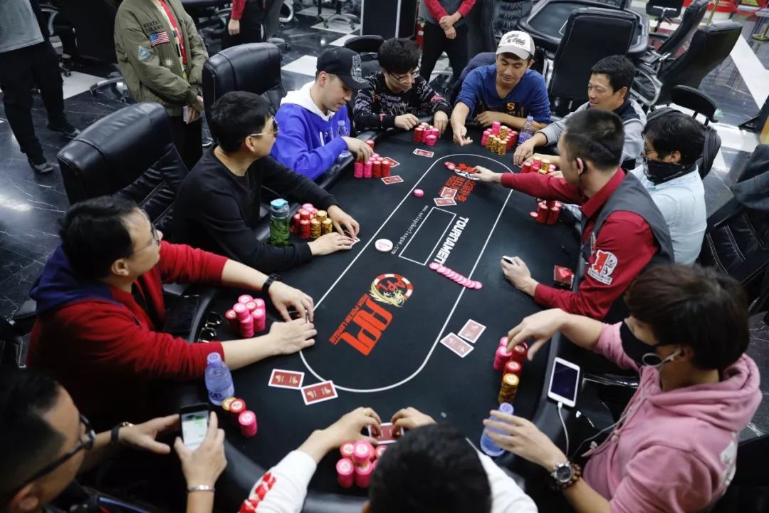 一分钟教你“科普三公扑克牌手机控制_《爱问知识人 使用说明》