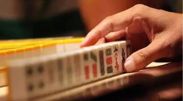 微信麻将小程序赢的技巧(揭秘手机上最新神器下载)