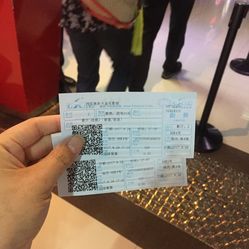 教程辅助“普通扑克闷金花手法如何出老千方法—详细解说+新浪科技
