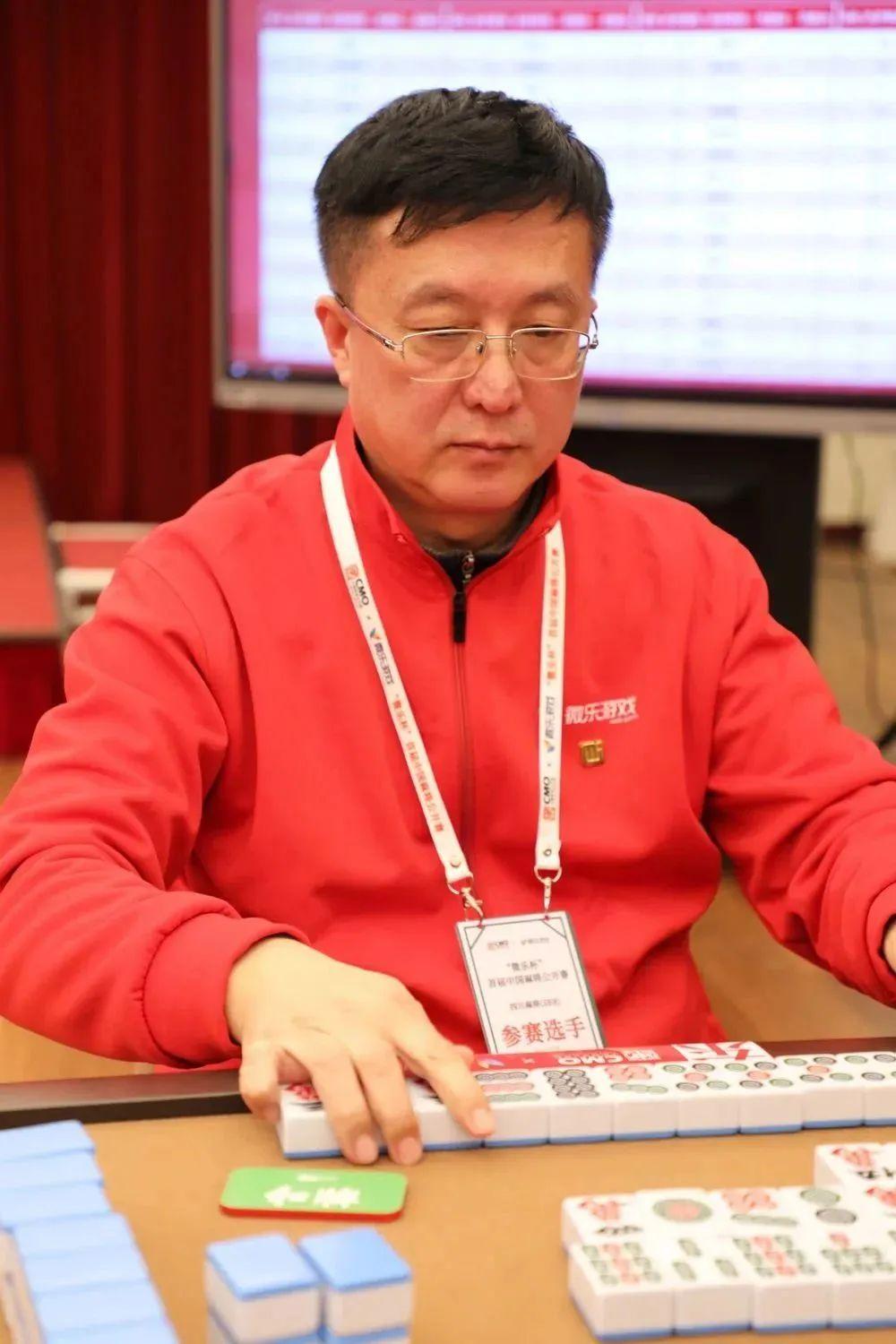 微乐广东麻将插件下载(揭秘微信里赢牌的技巧)