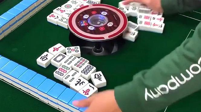 实测分享“普通麻将高科技出老千仪器《详细教程 新浪科技》