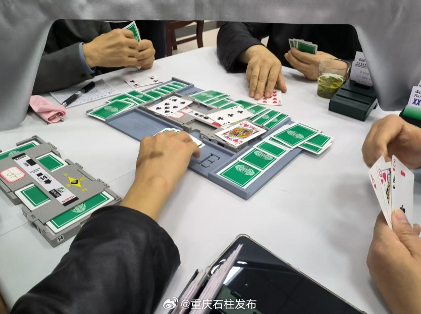 教程辅助“扑克推锅牌32张牌产品《新浪科技 讲解窍门》