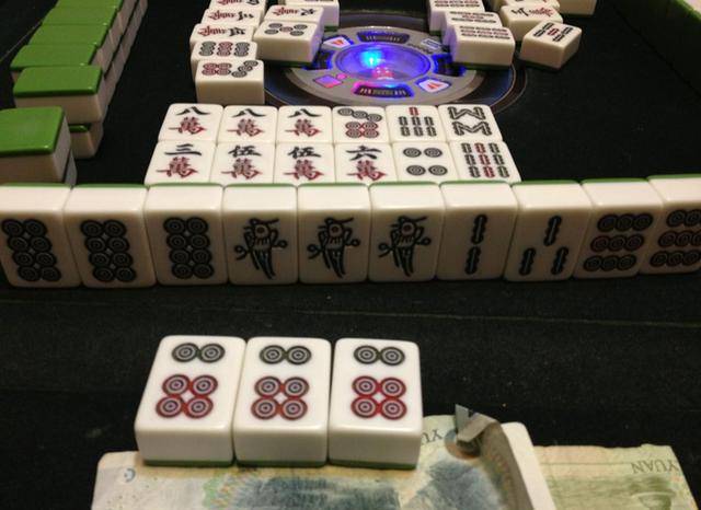 火爆全网!打麻将搞鬼正确方法_《爱问知识人 使用说明》